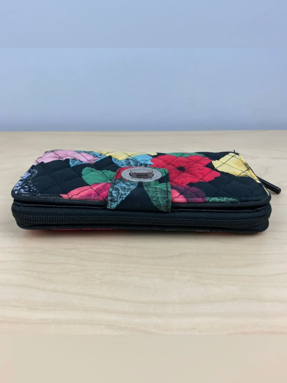 Vera Bradley Havana Rose Turnlock Zip Wallet Black Multicolor Bifold RFID - Picture 10 of 16